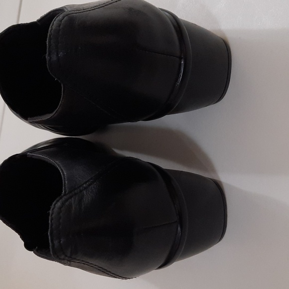 Clarks Soft Leather - Women's Dress Shoes - Size 10M - Picture 5 of 12